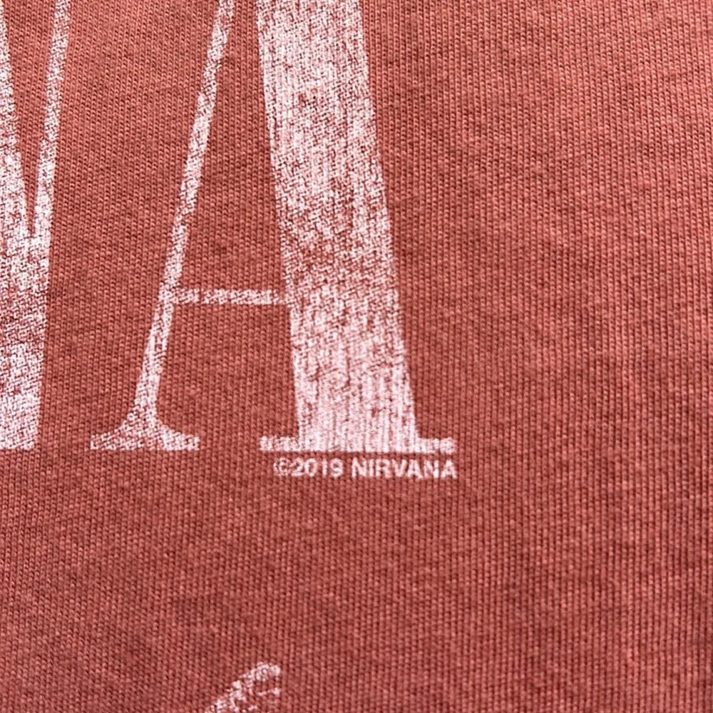 Free people by live nation nirvana graphic band Tee shirt small oversized - Picture 12 of 12